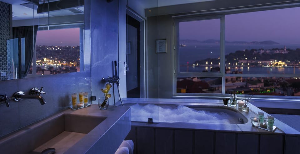 Night, Hot Tub, Decorative detail, Sea view