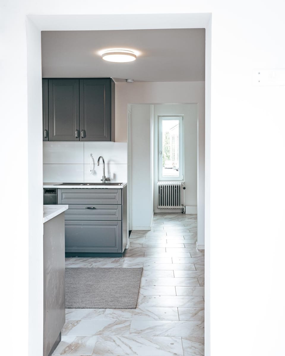 Kitchen or kitchenette