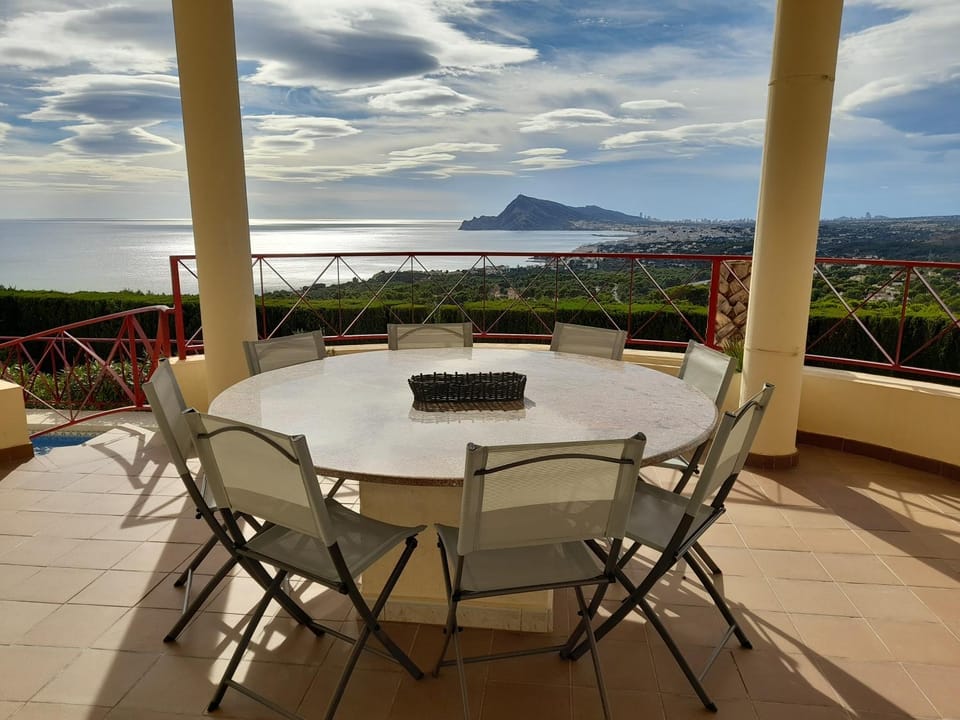 Spacious villa in Altea Hills Villa in Marina Baixa