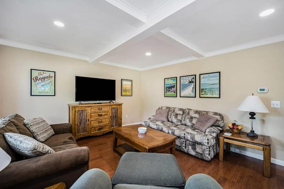 Pleasant Street Retreat House in Boyne City