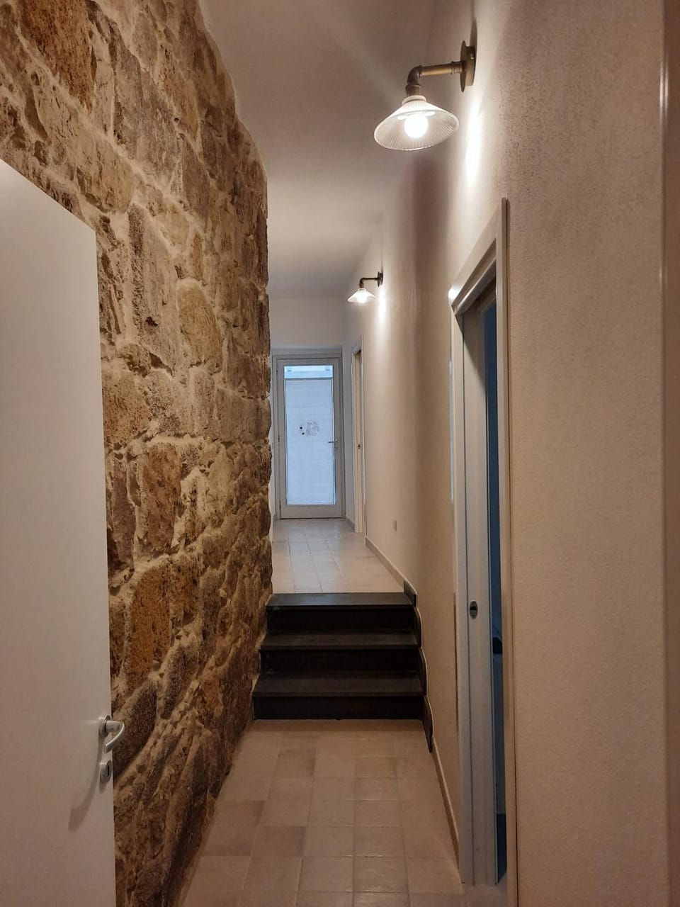 Appartamento su palazzina storica in centro a Sant'Antioco Apartment in Sardinia
