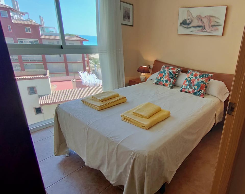 Bed, Photo of the whole room, Bedroom, Sea view