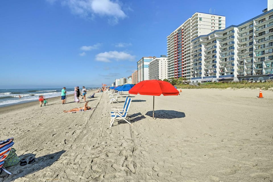 Myrtle Beach Condo: Balconies, Walk to Beach! House in Myrtle Beach