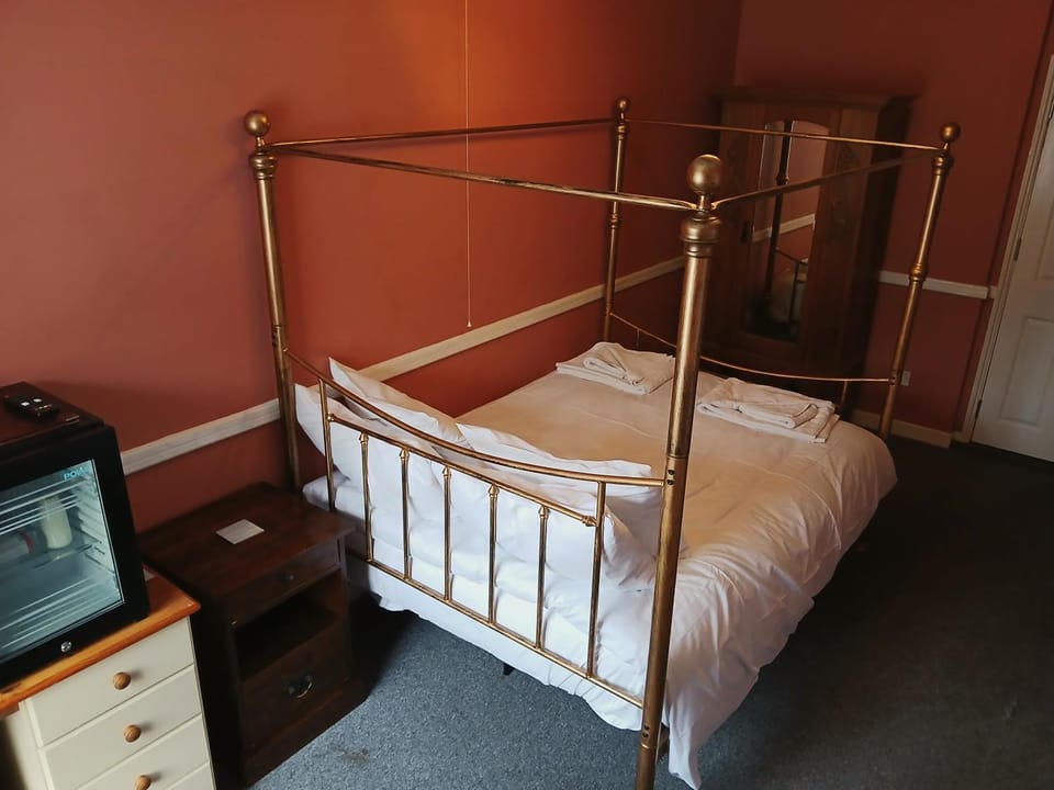 The George Hotel, Dereham Hotel in Breckland District