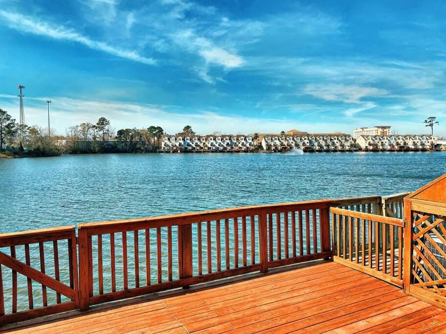 Balcony/Terrace, Lake view
