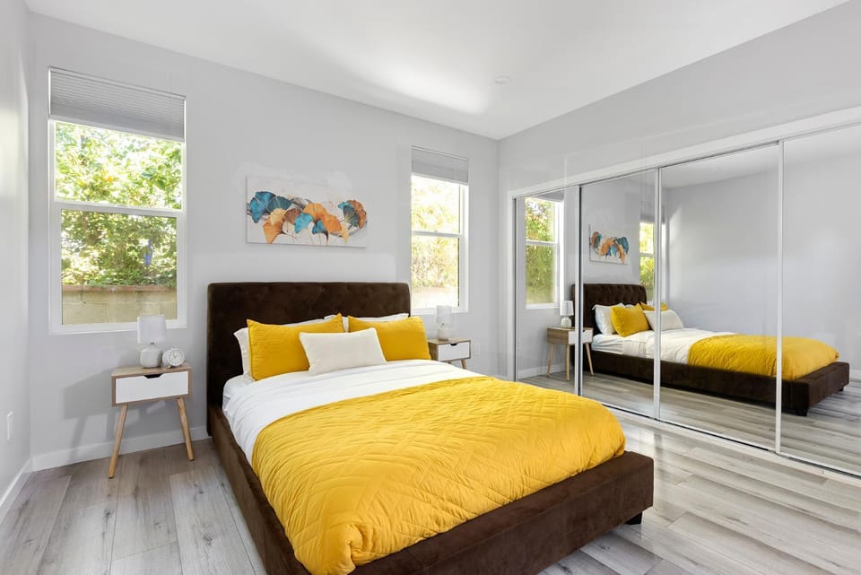 Bed, Bedroom