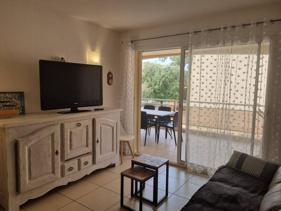 Appartement T3 climatisé avec piscine, terrasse et parking privé à 100m de la plage d'Argelès-sur-Mer - FR-1-388-204 Apartment in Argeles-sur-Mer