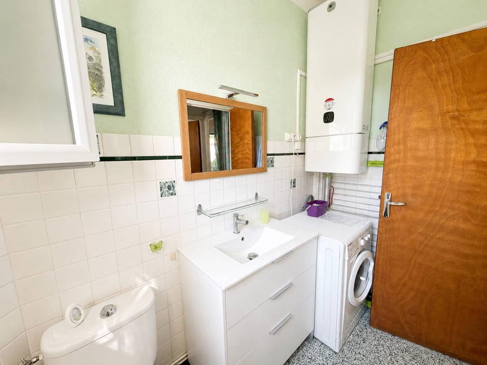 Studio rénové proche plage, calme, 2-4 pers. - FR-1-388-209 Apartment in Argeles-sur-Mer