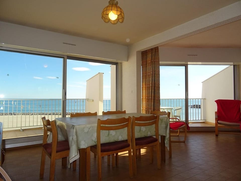 Palavas F2 cabine dernier étage, double terrasse, parking privé - FR-1-559-22 Cabin in Palavas-les-Flots