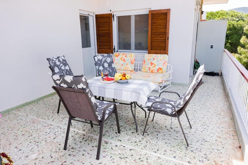 Patio, Balcony/Terrace, Seating area, Dining area