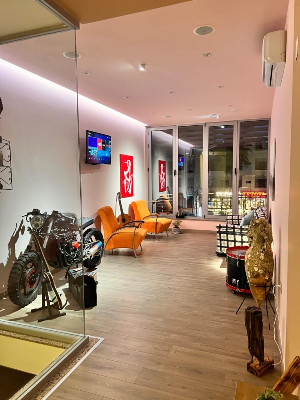 Communal lounge/ TV room, Seating area