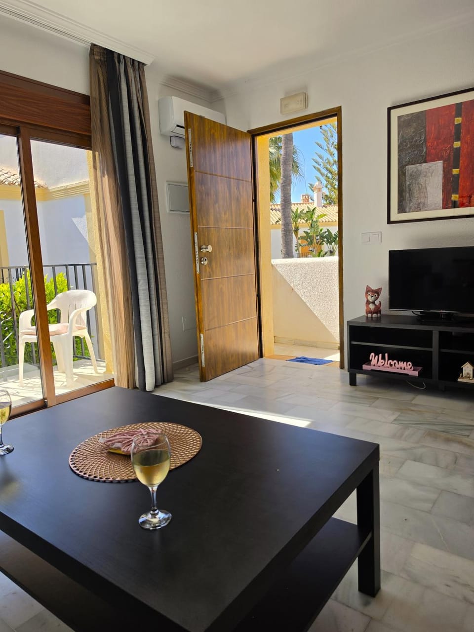 Balcony/Terrace, Living room