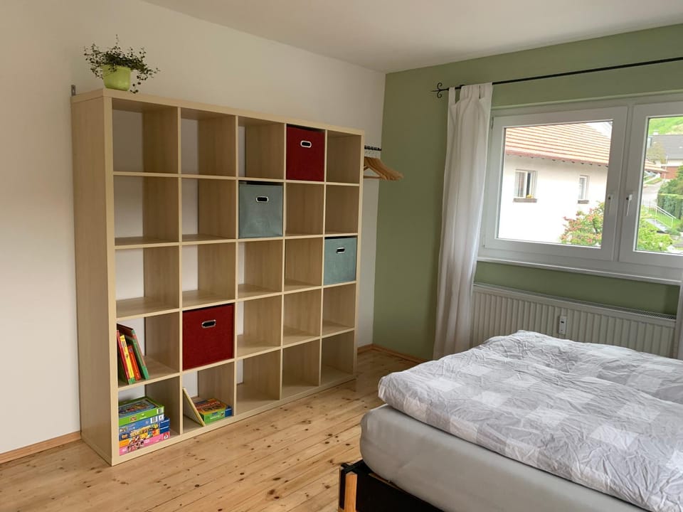 Photo of the whole room, Bedroom