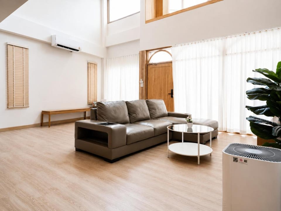 TV and multimedia, Living room, Seating area, air conditioner
