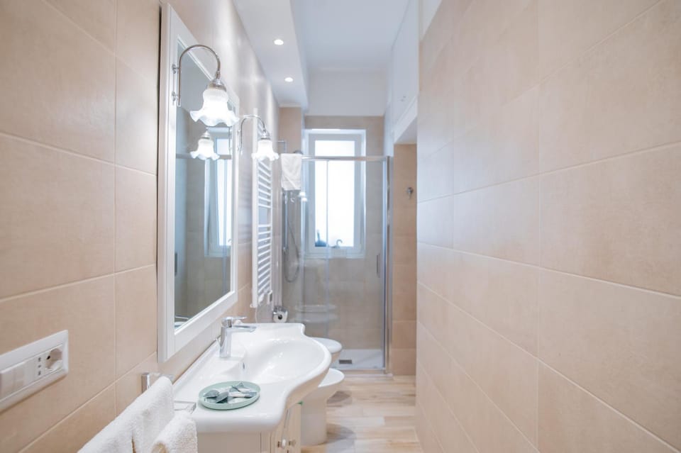 Shower, Toilet, Bathroom, bidet