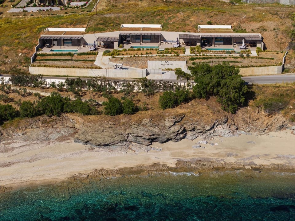 Property building, Beach, Beach, Sea view, Sea view, Swimming pool, Location, Sunset