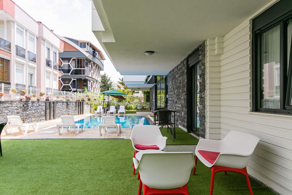 Patio, Swimming pool