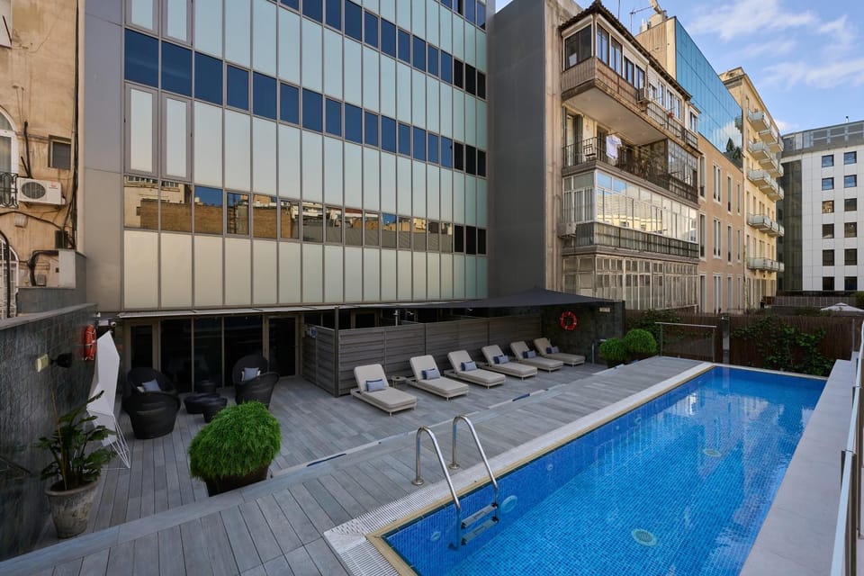 Swimming pool