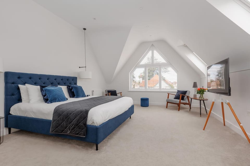 The Laurels by Grandeur Property House in Poole