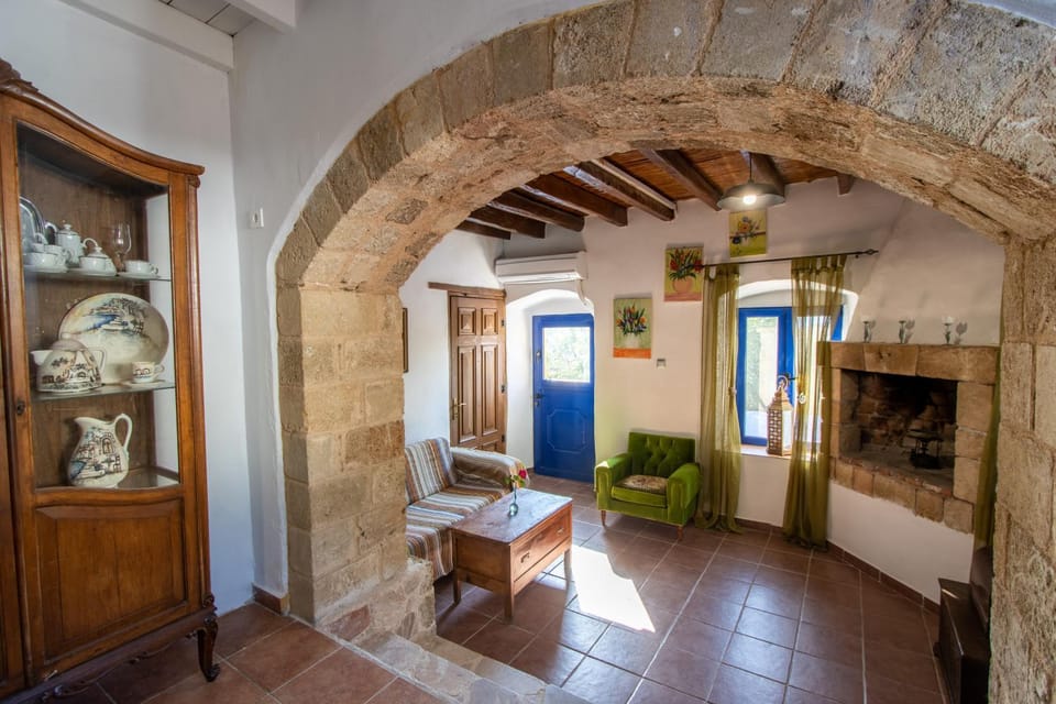 Secret Garden, a little paradise of tranquility. House in Decentralized Administration of the Aegean