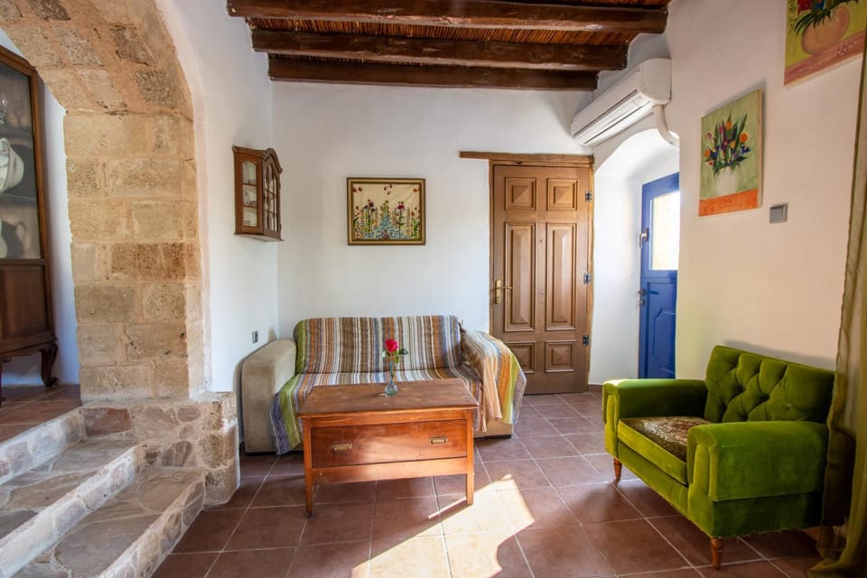 Secret Garden, a little paradise of tranquility. House in Decentralized Administration of the Aegean