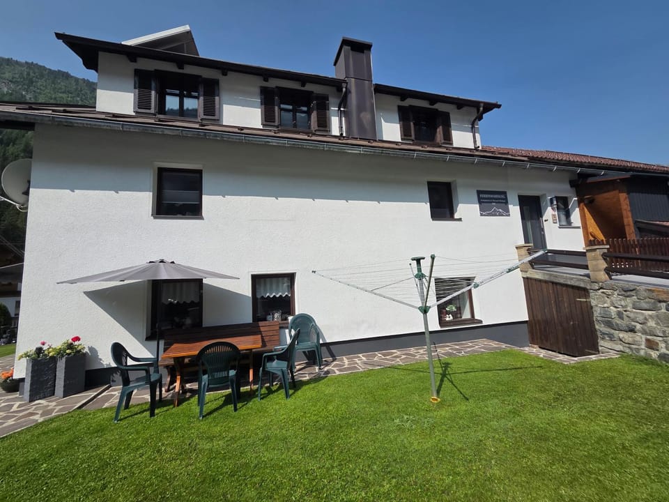 Property building, Garden, Garden