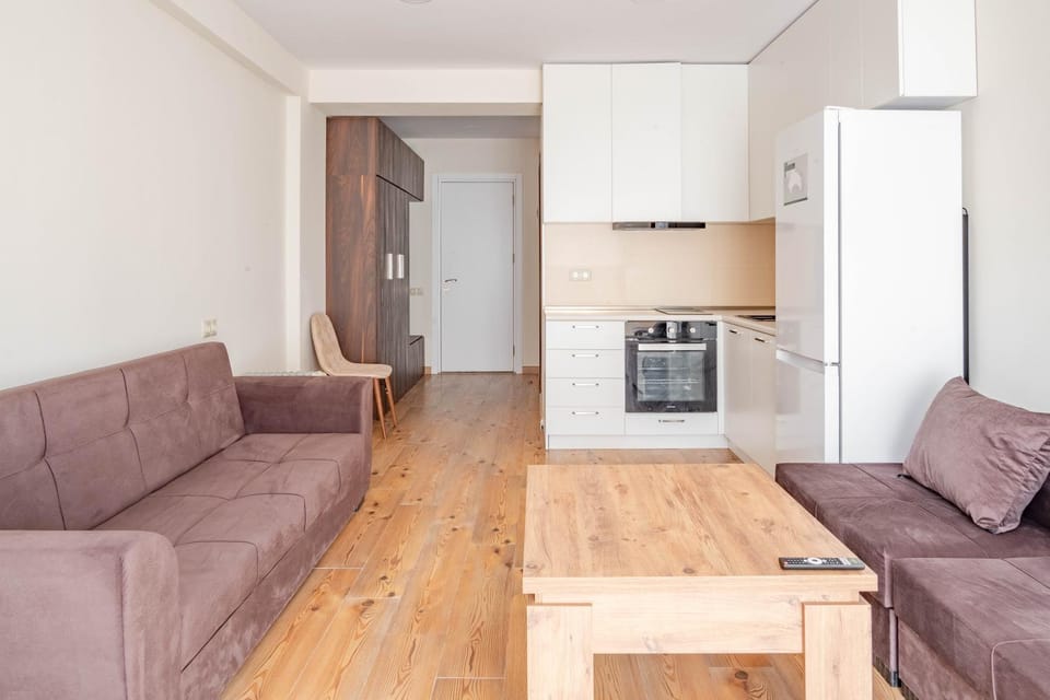 TV and multimedia, Kitchen or kitchenette, Living room, Seating area, Dining area, oven, pet friendly, stove
