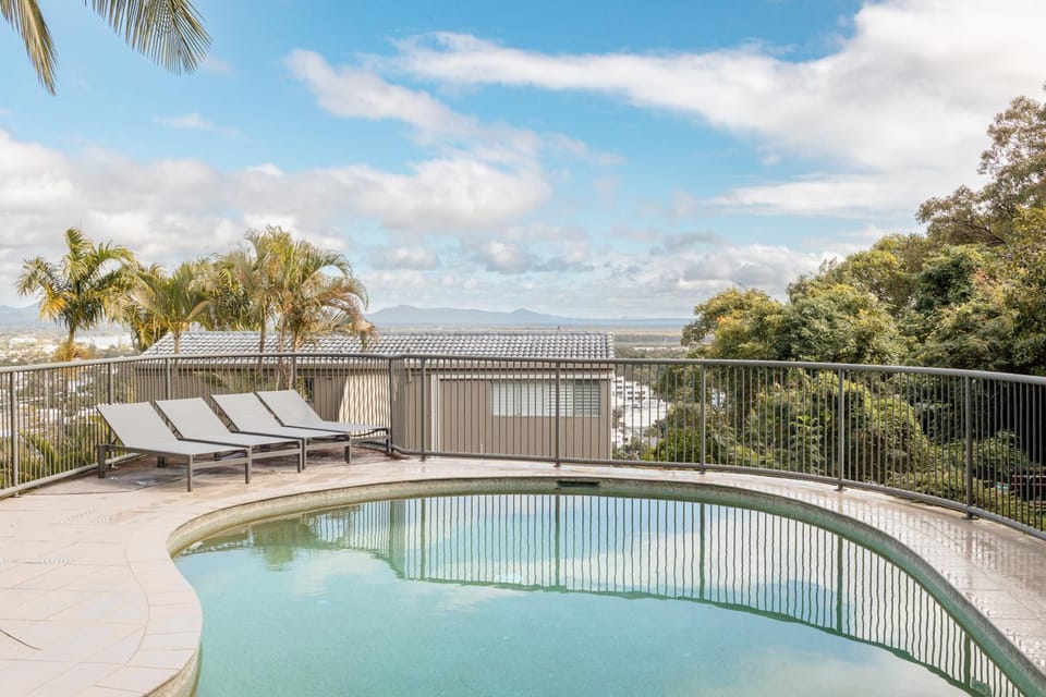 Tranquil Noosa at its best Beach, Bush, Good Food. Apartment in Noosa Heads