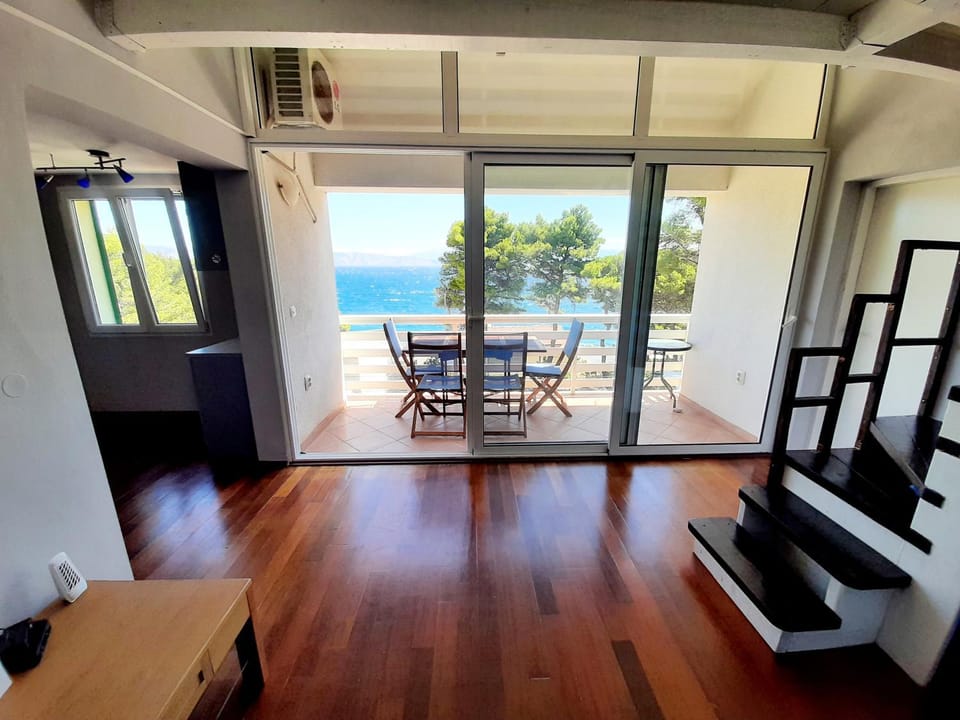 Attractive Beach Apartment - Vitarnja! Apartment in Vrboska