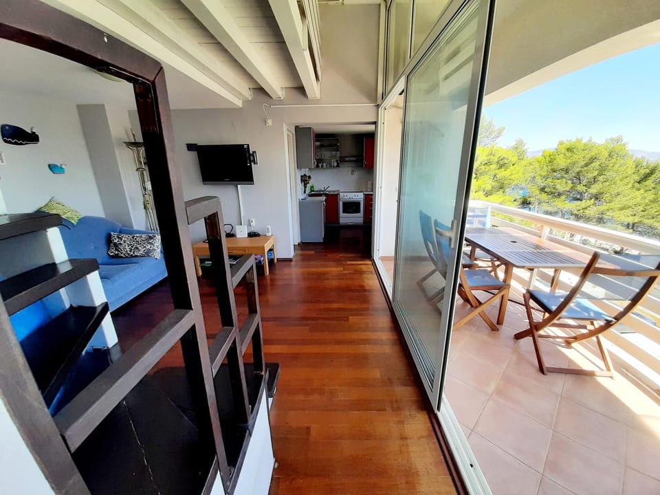 Attractive Beach Apartment - Vitarnja! Apartment in Vrboska