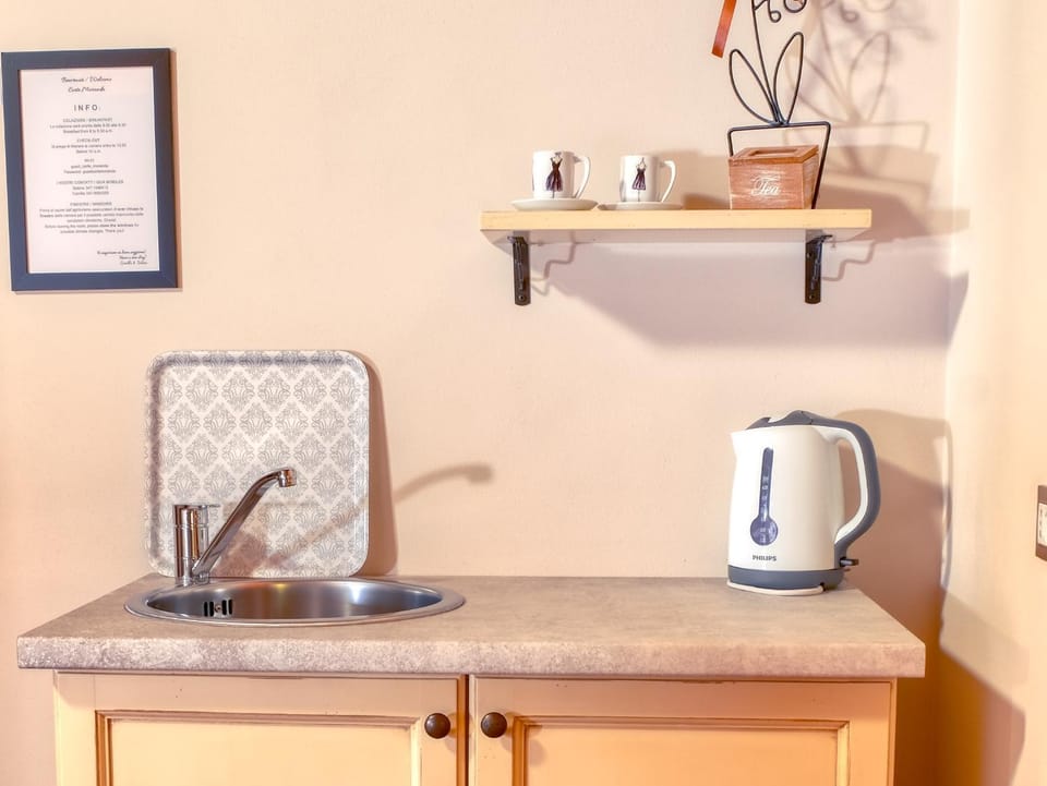 Coffee/tea facilities