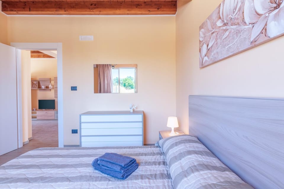 Living room, Bedroom