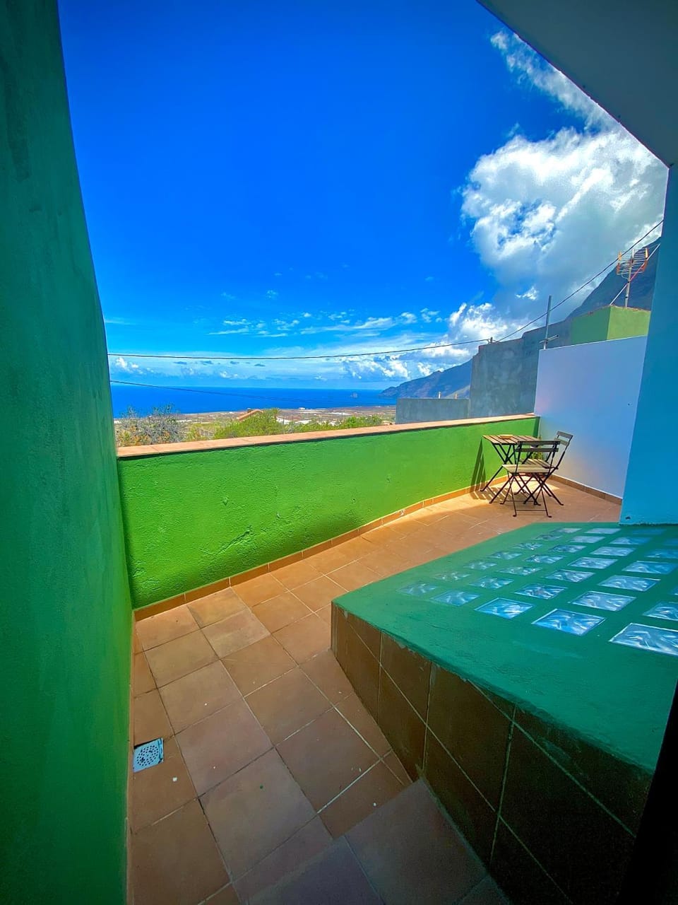 Patio, Off site, Day, Natural landscape, View (from property/room), Balcony/Terrace, Dining area, Sea view