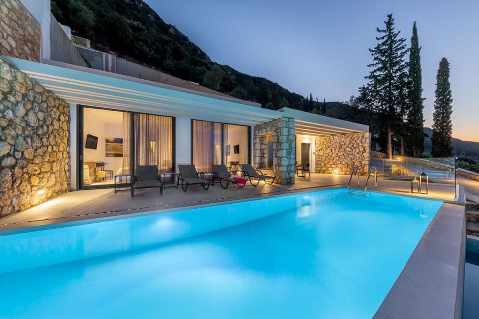Property building, Pool view