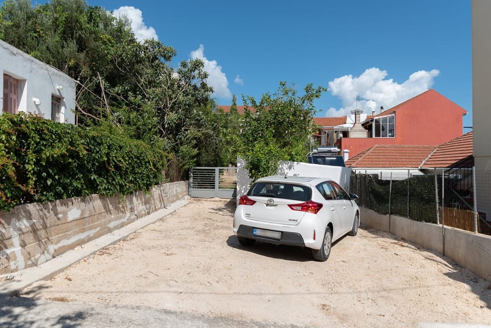 Day, Parking