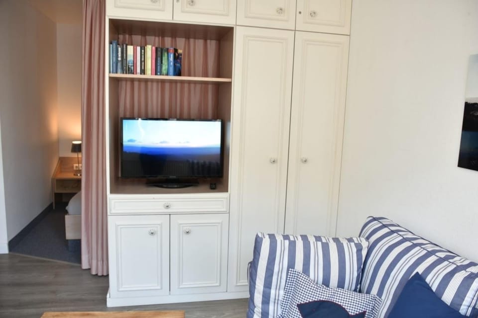 Ferienwohnung-juist-strandburg 206 für 2 bis 5 Personen mit Schwimmbad und Sauna Apartment in Lower Saxony, Germany