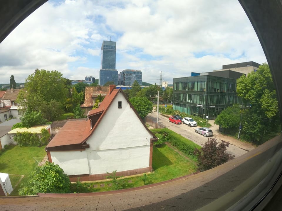 Nearby landmark, Neighbourhood, View (from property/room), City view
