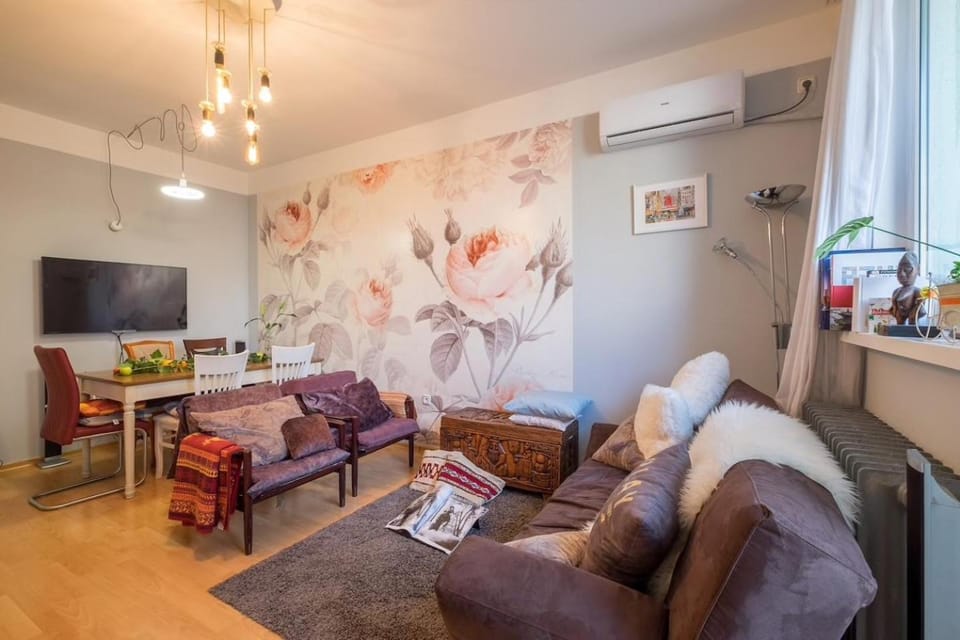 ART! Central & artistic apartment! Apartment in Sofia