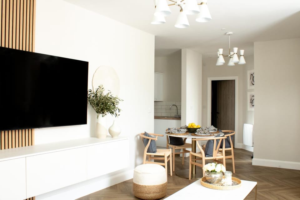 John Lewis Apartment Apartment in Wales