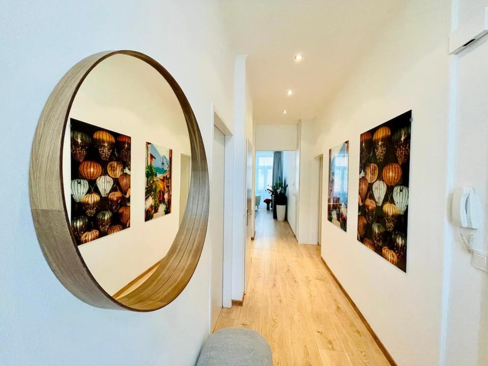 Colorful & Quiet Apartment in Beautiful Viennese Building Apartment in Vienna