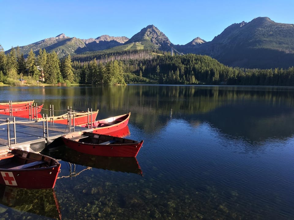 Neighbourhood, Activities, Skiing, Canoeing, Hiking, Sports, Entertainment, Location