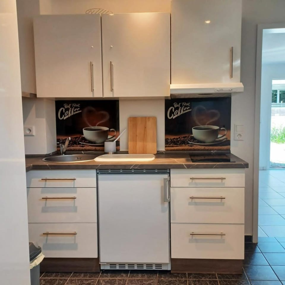 Restaurant/places to eat, Breakfast, stove