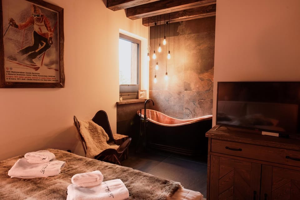 Bedroom, Bath
