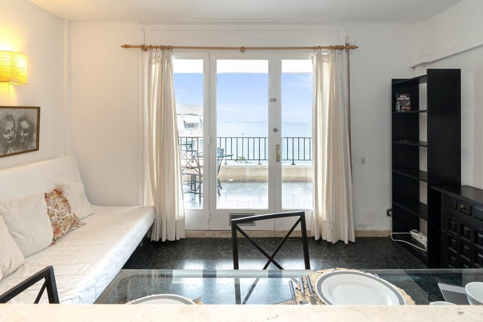 Property building, Living room, Bedroom
