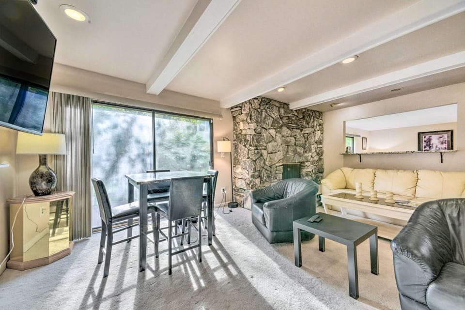 Cozy West Bloomfield Home - Fishing Nearby! House in Lake Erie