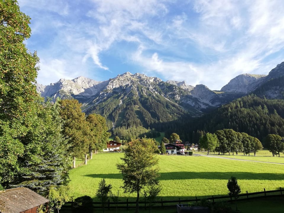 Spring, Day, Natural landscape, Summer, Hiking, Mountain view, Location