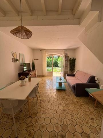 Appartement 11 en duplex - LES SUITES DE ROBINSON - Résidence avec piscine en bord de Siagne, à Mandelieu-La-Napoule Apartment in Mandelieu-La Napoule