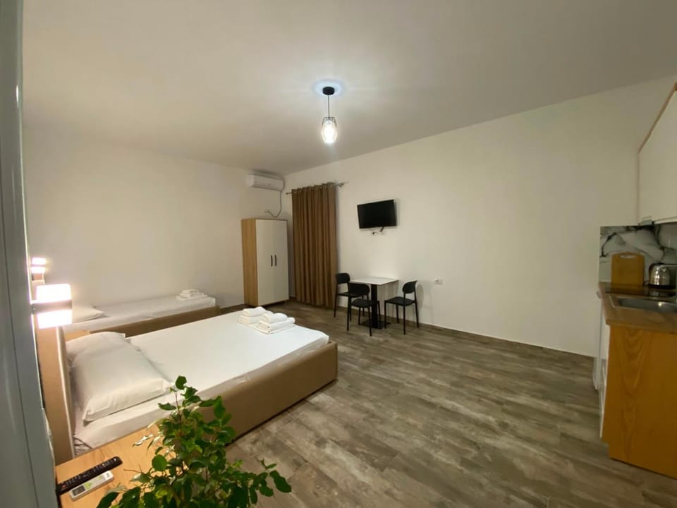 Gray&Oli Studios Apartment in Vlorë