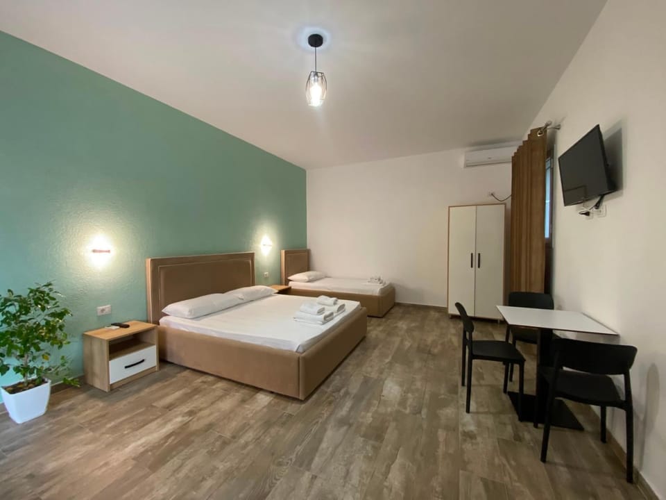 Gray&Oli Studios Apartment in Vlorë