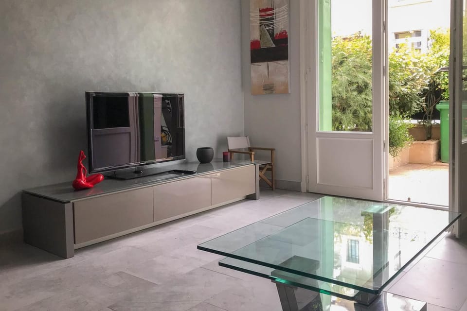 TV and multimedia, Living room, Seating area